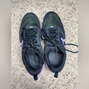 Under Armour Charged Assert   Running Shoes Size 9